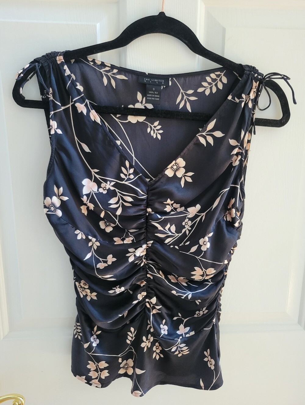 The Limited Black & Pink Floral 100% Silk Sleeveless Tank V Neck Women Size S